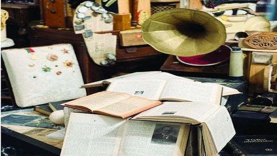Antiques & Collectibles Club meets