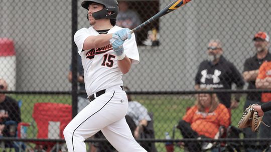 Bombers Complete Unbeaten Week On The Diamond