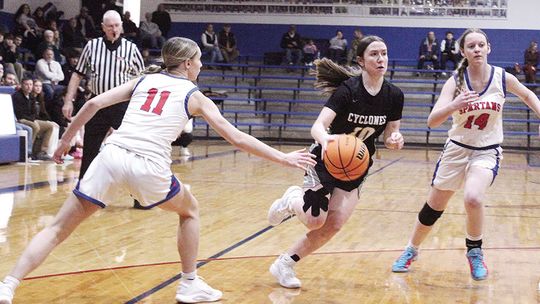 Cyclones Storm Past Spartans For Division Victory