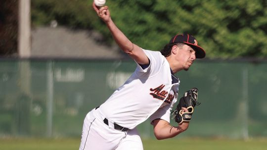 MHS Baseball Splits Prairieland Contests