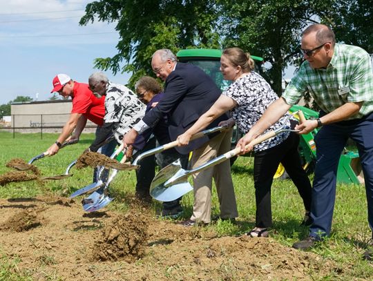 'A Legacy': Park to Honor Bill Thorpe, Macomb's First Black Police Officer