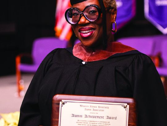 Alumni Association Seeks Alumni Award Nominations