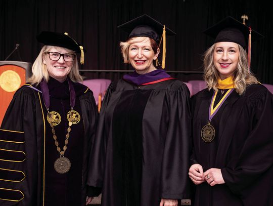 Alumni Association Seeks Alumni Award Nominations