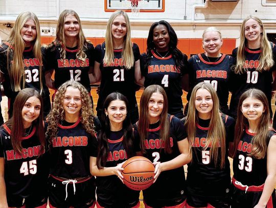 Bomber Girls Basketball Begins New Era Under Elbe