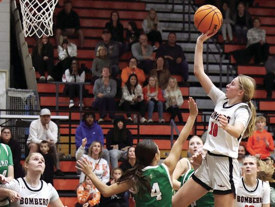 Bomber Girls Post 3-2 Record In Season Opening Tourney