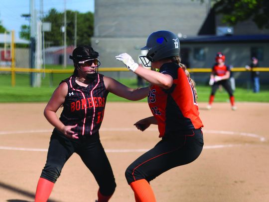 Bomber Softball In Final Week Of Regular Season