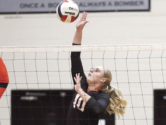 Bomber Volleyballers Prepare For Busy Week