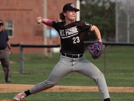 Bombers Outlast Cyclones In Prairieland Baseball Action