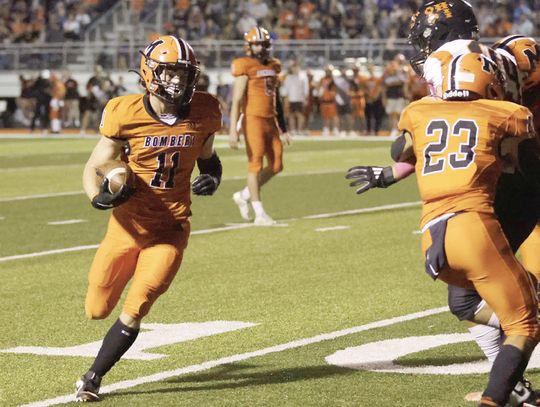 Bombers Power Past Elmwood/Brimfield 42-13