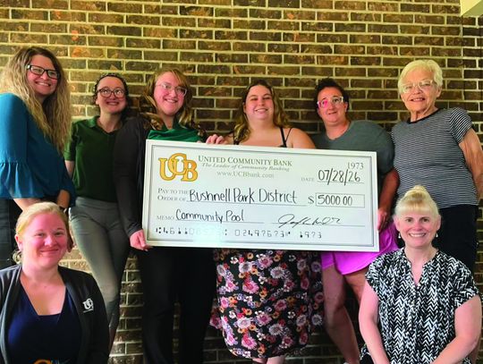 Bushnell Community Pool Receives Donations