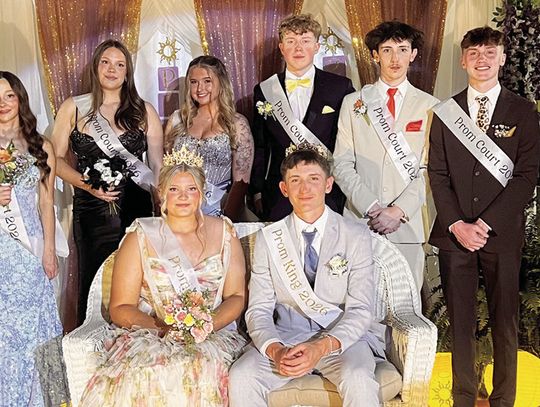 Macomb High and  Bushnell-Prairie City High Prom Courts
