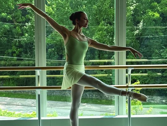 Colchester Teen Studying Her Craft at Prestigious Cincinnati Ballet