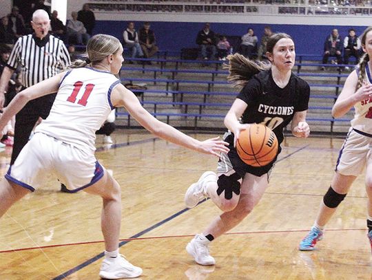 Cyclones Storm Past Spartans For Division Victory