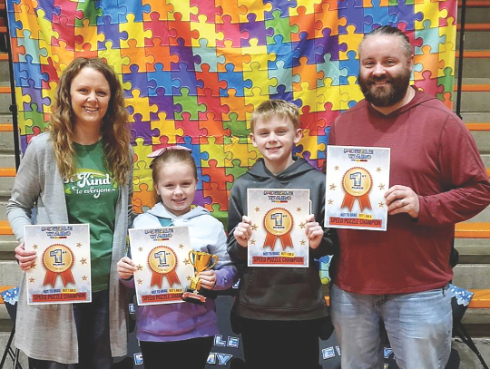 Eckcellent Puzzlers Set Record at Macomb Park District's Puzzle Wars