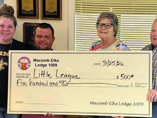 Elks Donates to Macomb Area Youth Sports Programs