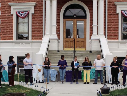 Hands Across the Courthouse