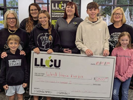 Land of Lincoln Donates to West Prairie