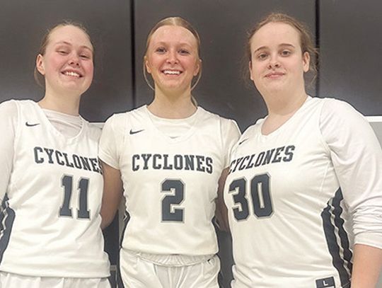 Lewistown Spoils Cyclones Senior Night