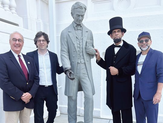 Lincoln Statue Unveiled