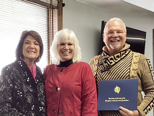 Local Couple Receives DAR Community Service Award for Lifetime of Volunteerism