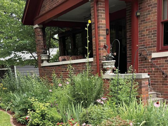 Macomb Beautiful Garden Tour