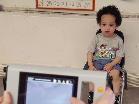 Macomb Lions Club Holds Community Eye Screenings