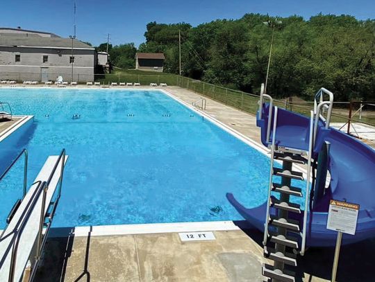 Macomb Pool Closed for Summer