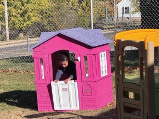 MEF, PTO Provides Funding for New Playground Equipment at MacArthur