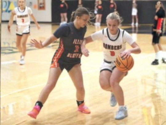 MHS Girls Defeat IB, Downed By Havana To Open Season