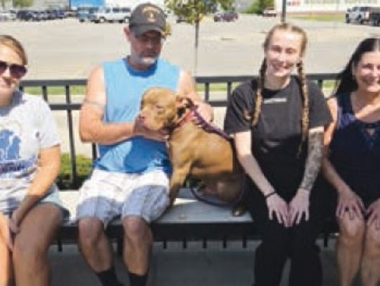 Starbucks Macomb Donates Patio Furniture for New Shelter