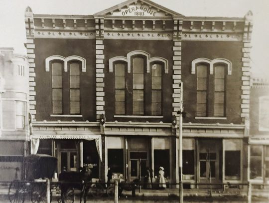 The History of Bushnell - The Opera House