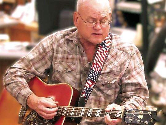 Tom Carley & Friends Perform at New Copperfield's Book Service