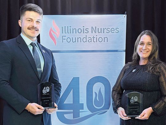 Two Leathernecks Named in Illinois Nurses Association 40 Under 40