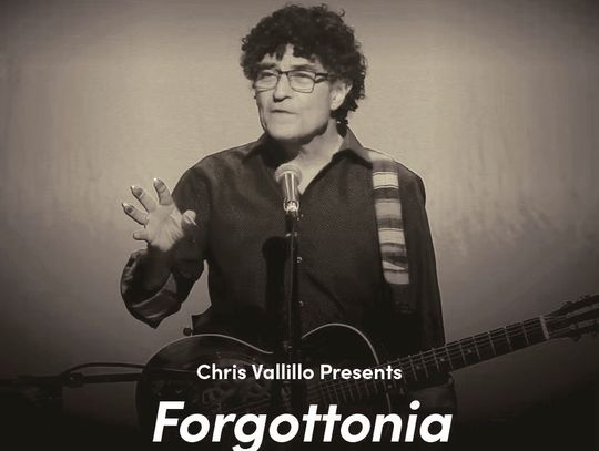 Vallillo Performs at Steppenwolf Theatre in Chicago Aug. 8-9