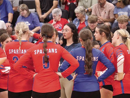Volleyball Cyclones Breeze Past Spartans