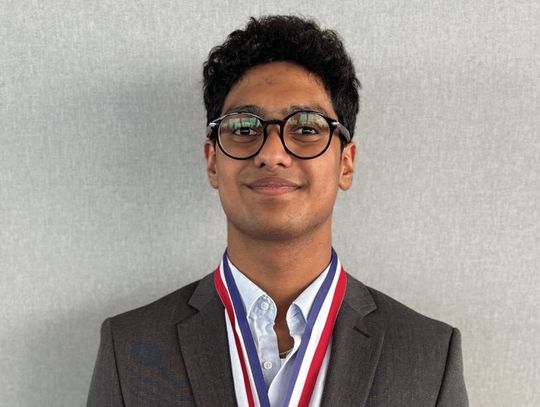 WIU Research Opportunity Helps High School Student Reach National Competition