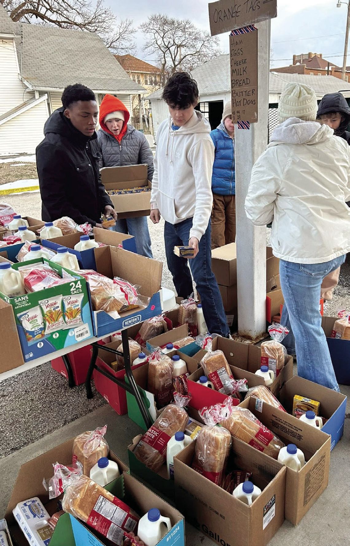 B-PC FFA Assist BAMA with Donations