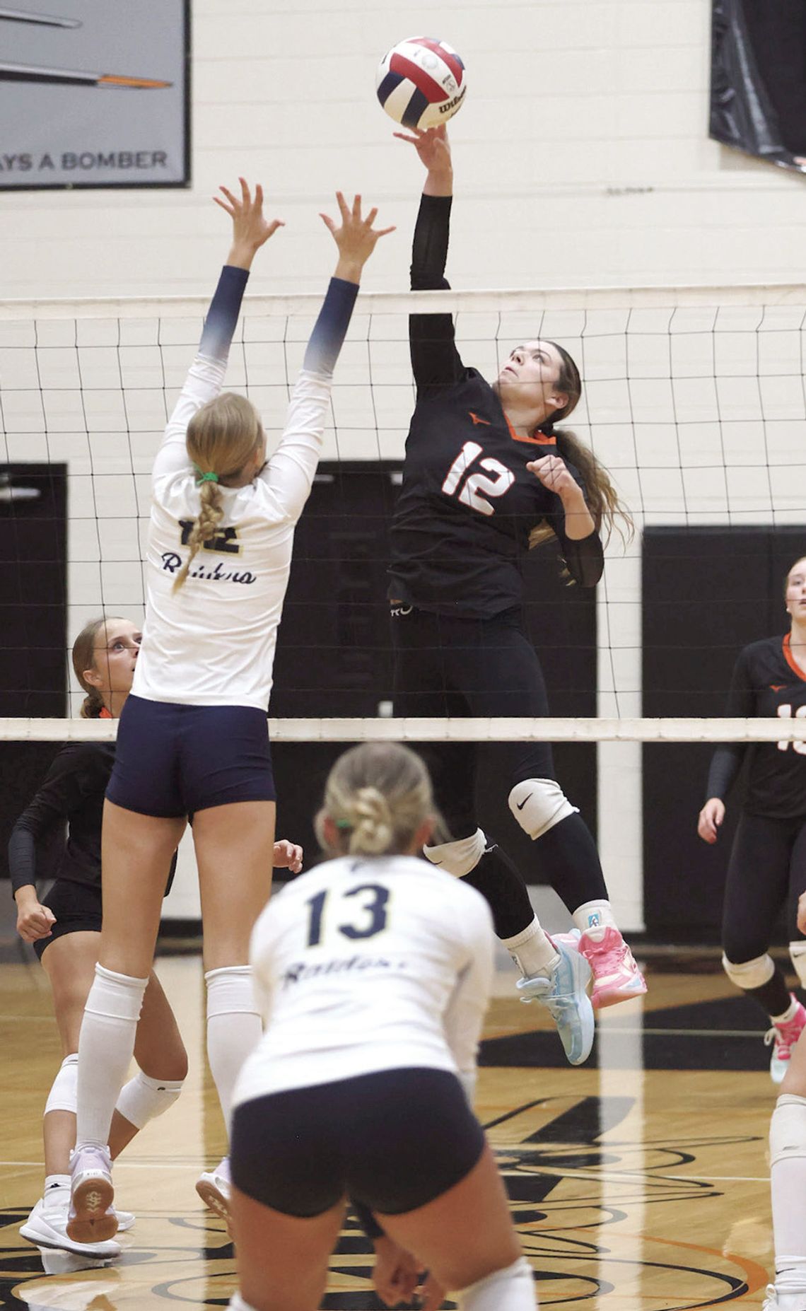Bomber Volleyball Wins At Havana; Defeated By QND