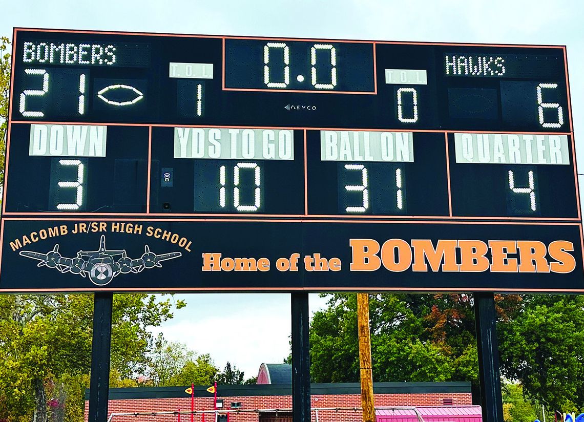 Bombers (9-1) Pull Away Late To Reach 2nd Round of Playoffs, Hosting Geneseo Bombers (9-1) Pull Away Late To Reach 2nd Round of Playoffs, Hosting Geneseo