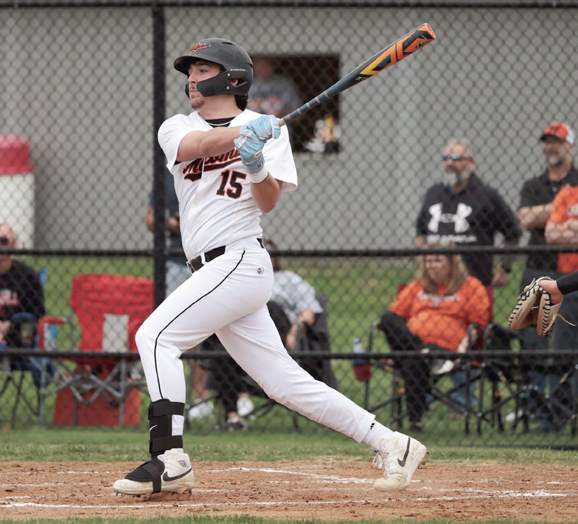 Bombers Complete Unbeaten Week On The Diamond