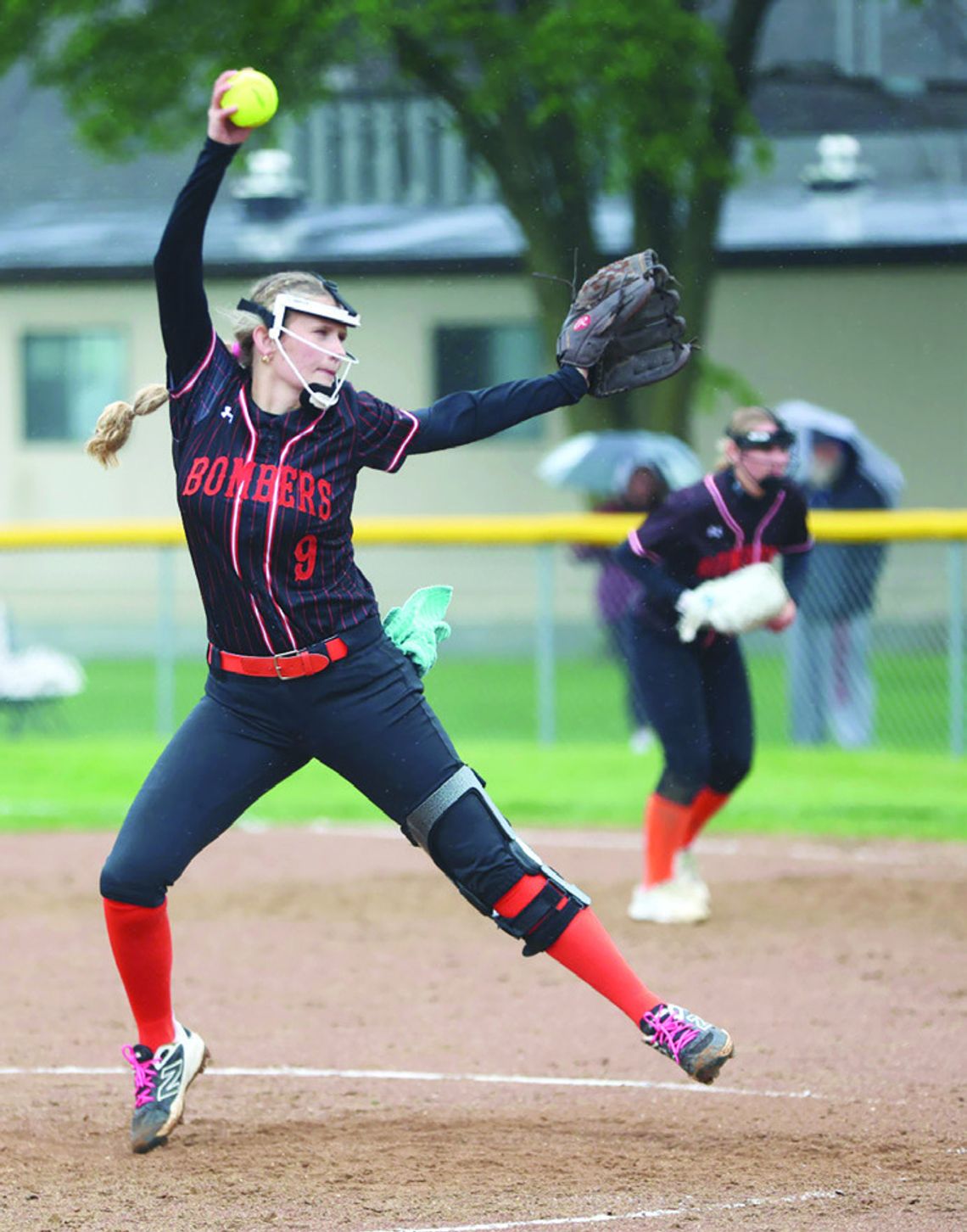 Chargers Hold Off Bombers For Prairieland Victory