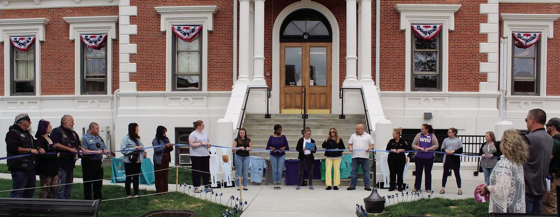 Hands Across the Courthouse
