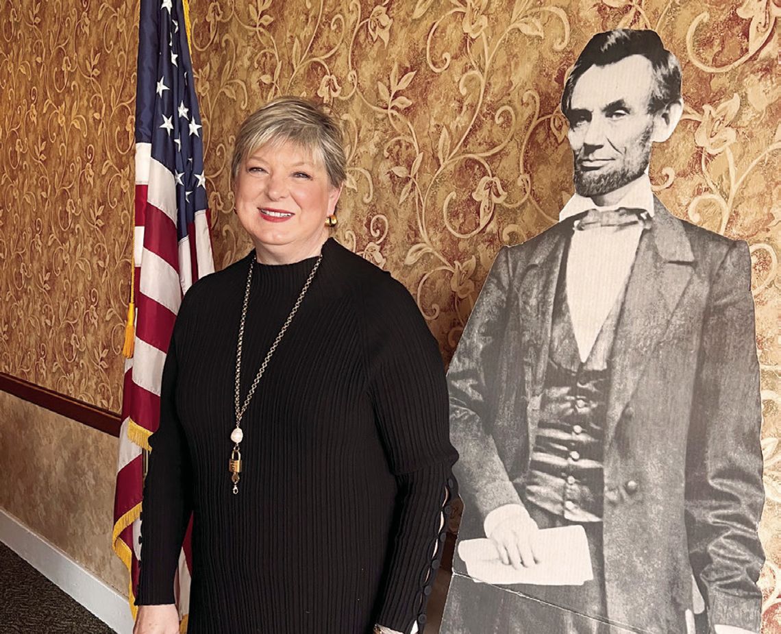 Hathaway Brings Grassroots Message to Annual Lincoln Day Dinner