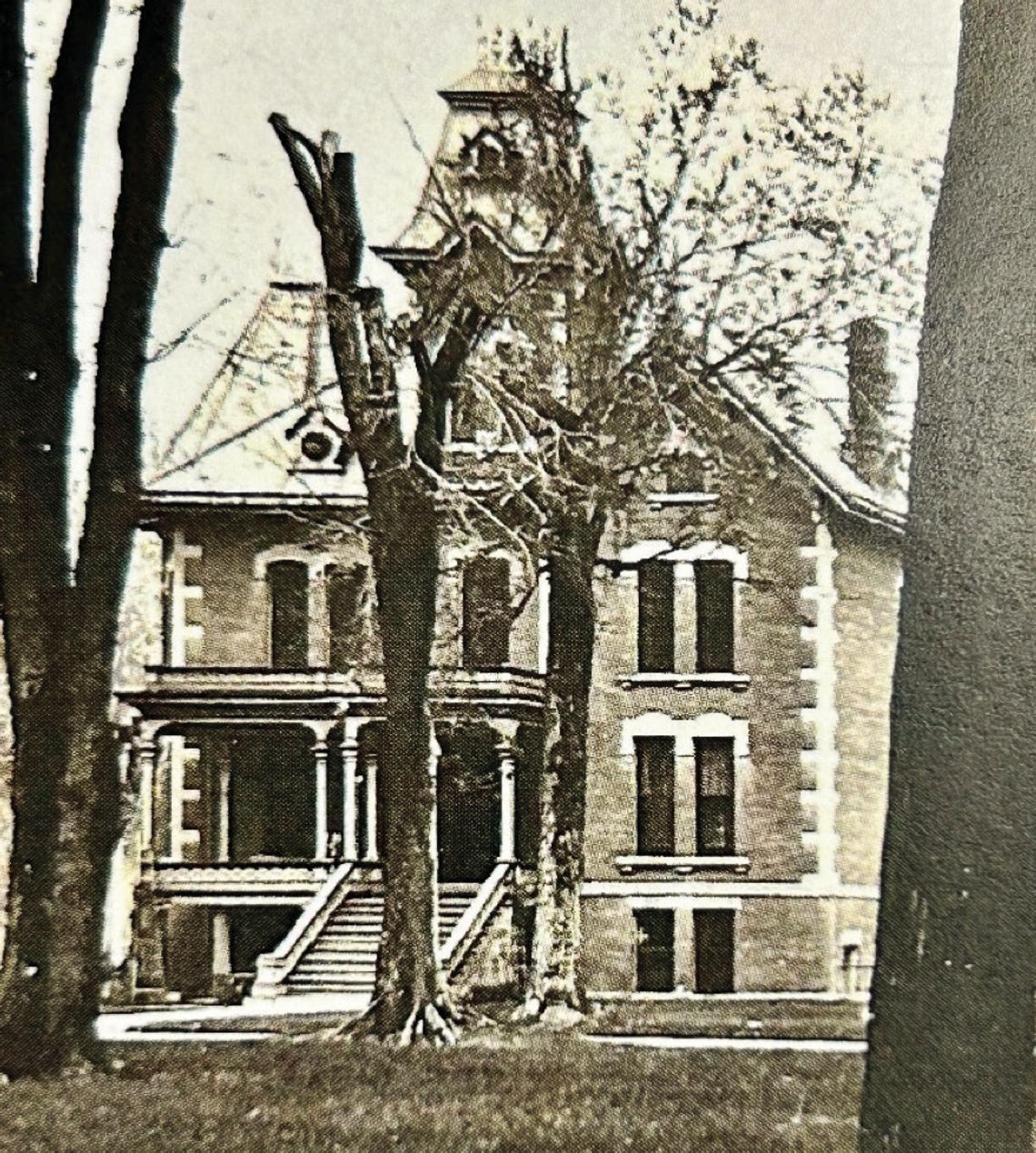 Images of the Past Images of the Past