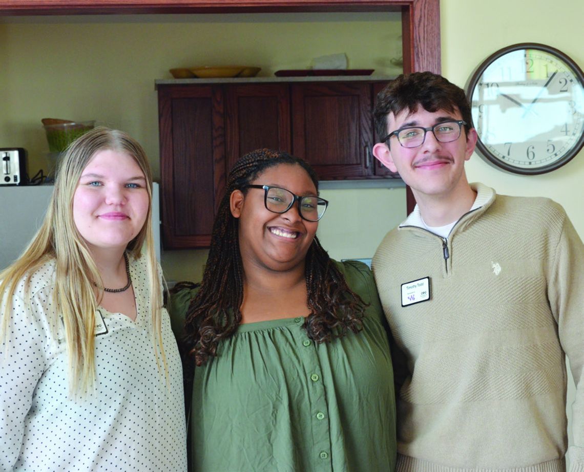 McDonough County Retired Teachers Meet - CEO Students Present