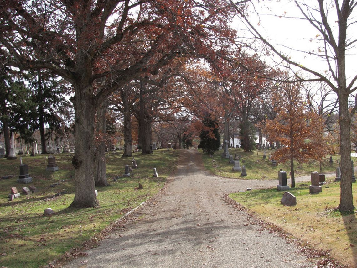 Oakwood Cemetery A Community Story May 9 Oakwood Cemetery A Community Story May 9
