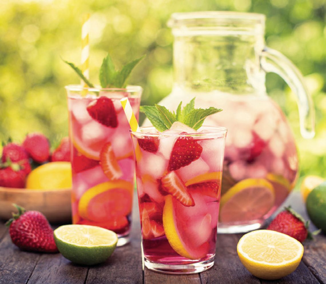 Quick and Easy Fun Iced Drinks for the Summer