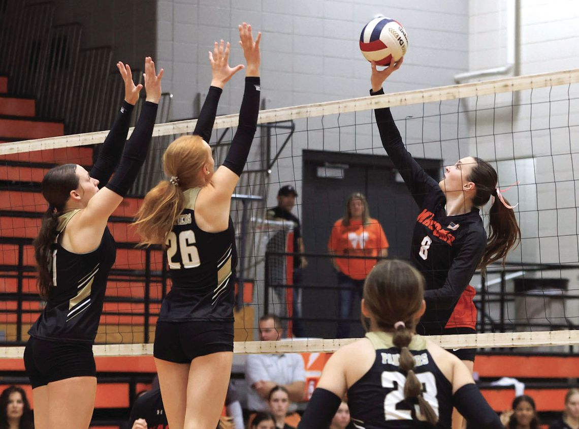 Relentless Cyclones Storm Past Bombers Relentless Cyclones Storm Past Bombers