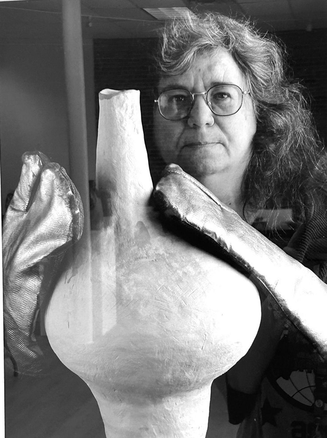 Review: Pamela Sue Carson Johnson's 'Retrospective' at Macomb Arts Center Review: Pamela Sue Carson Johnson's 'Retrospective' at Macomb Arts Center